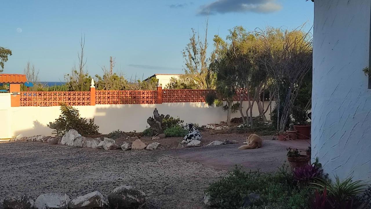 Alojamiento Fuerteventura Tikuna La Oliva Bagian luar foto